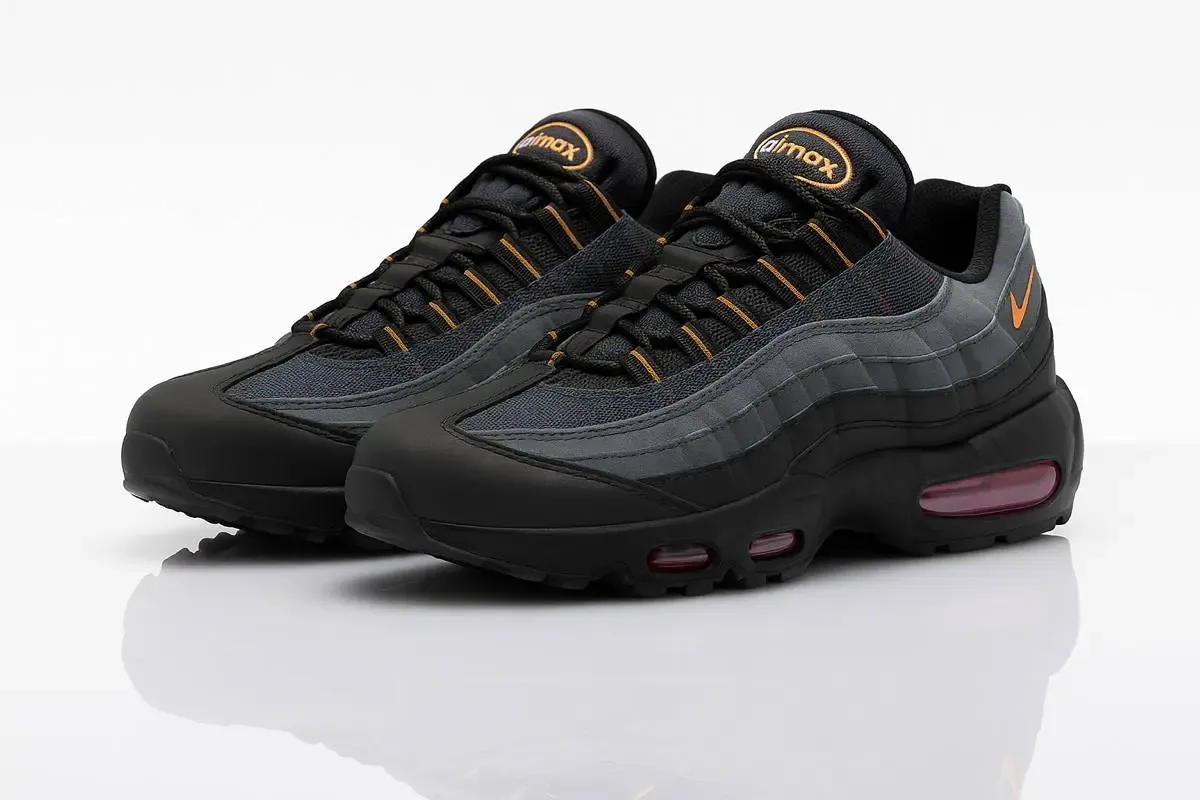 An image of a pair of sneakers Nike Air Max 95