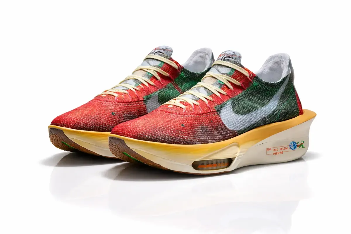 An image of a pair of sneakers Nike Alphafly 3