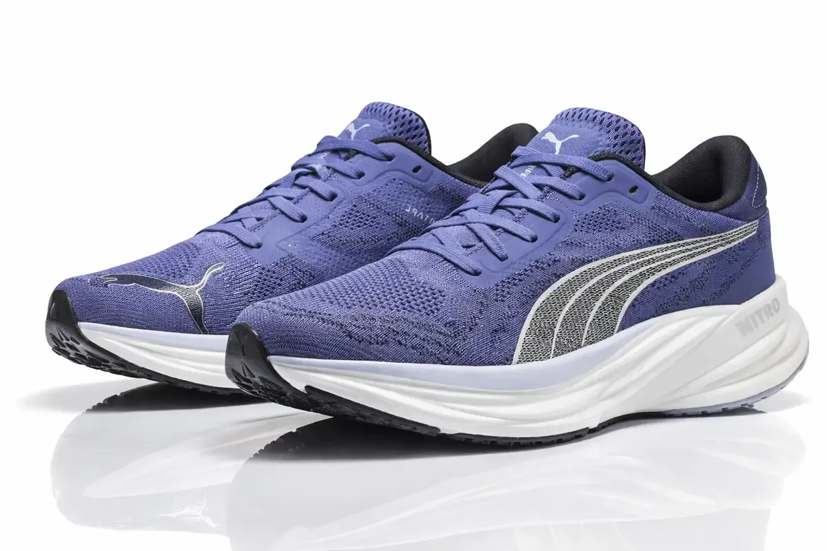 An image of a pair of sneakers Puma Magnify Nitro 2