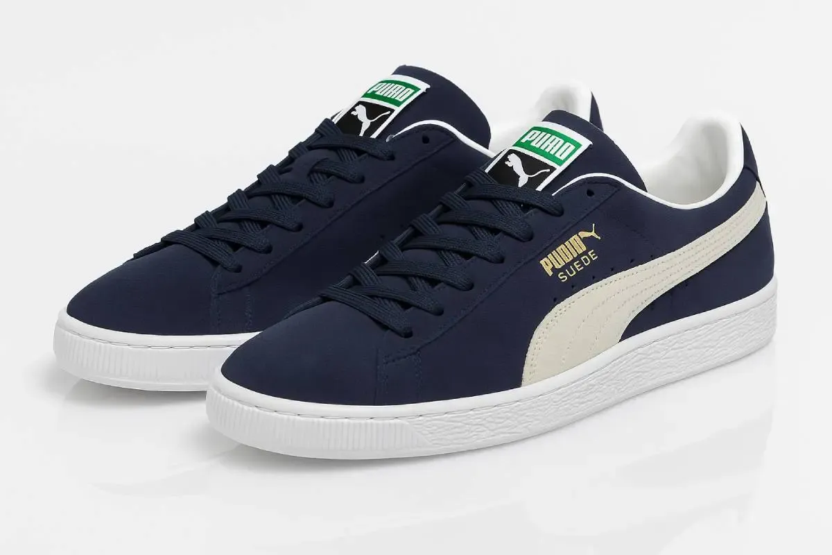 An image of a pair of sneakers Puma Suede Classic