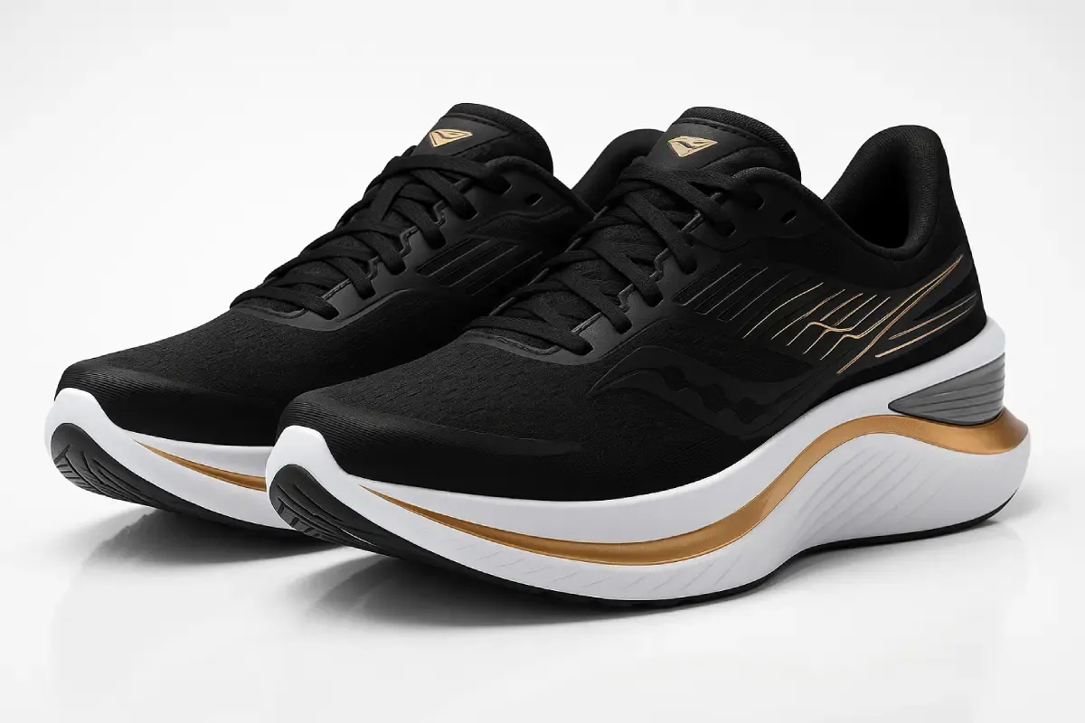 An image of a pair of sneakers Saucony Endorphine Shift 3