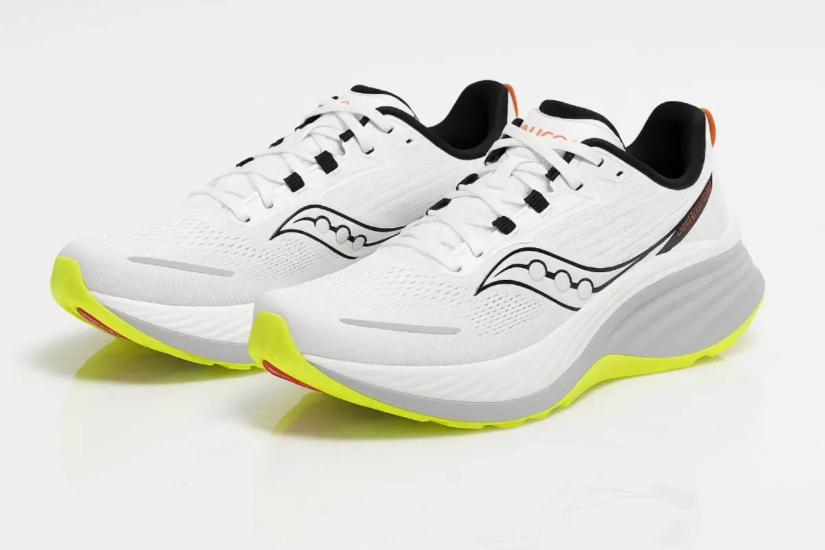 An image of a pair of sneakers Saucony Hurricane 24